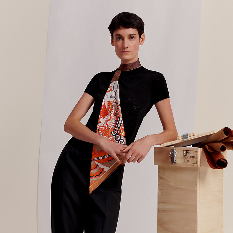 Silk scarf and tie accessory | Hermès Mainland China